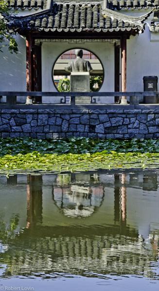 Name:  Chinese Garden's Entrance.jpg
Views: 639
Size:  48.8 KB