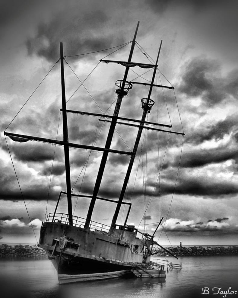 Name:  GhostShipBWV2.jpg
Views: 527
Size:  96.3 KB