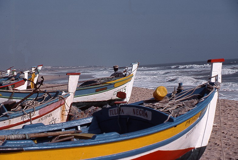 Name:  Portugal,Algarve,Amacao De Pera,boats,beach .jpg
Views: 240
Size:  296.7 KB
