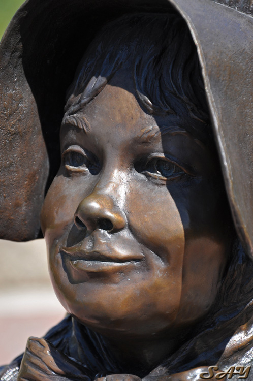 Name:  Statue 3.jpg
Views: 379
Size:  145.7 KB