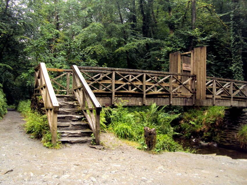 Name:  Wooden bridge.jpg
Views: 469
Size:  222.0 KB