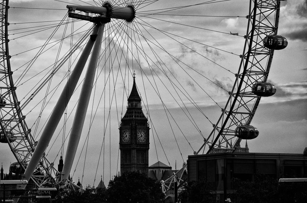 Name:  london_eye_ben_2011_July-.jpg
Views: 548
Size:  145.5 KB