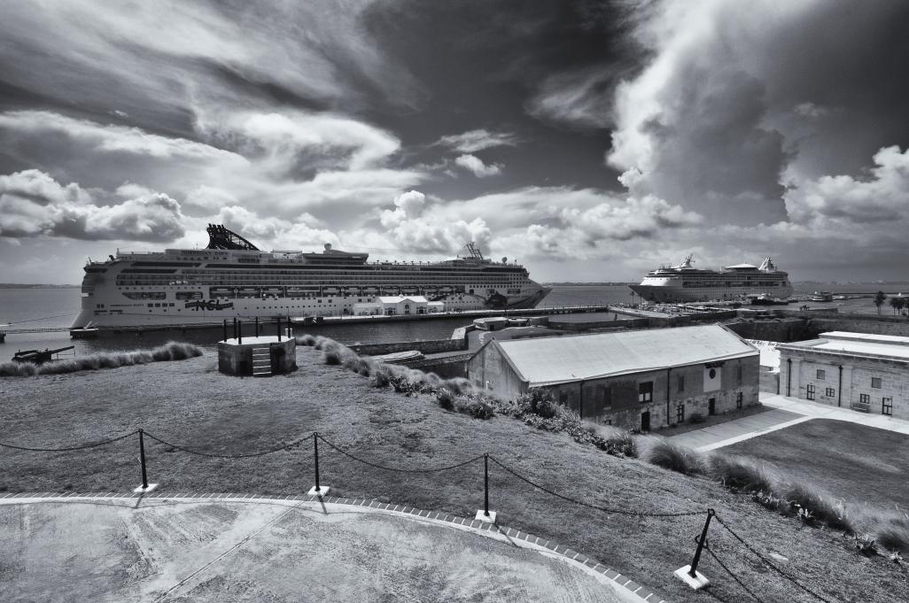 Name:  ships-.jpg
Views: 494
Size:  120.5 KB