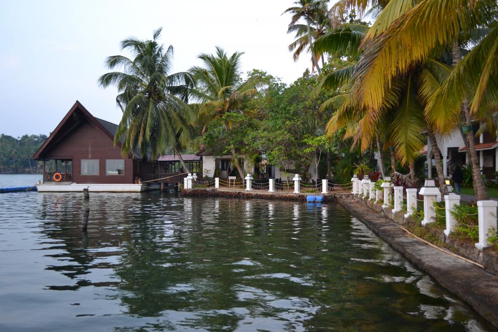 Name:  cottage original.jpg
Views: 368
Size:  132.4 KB