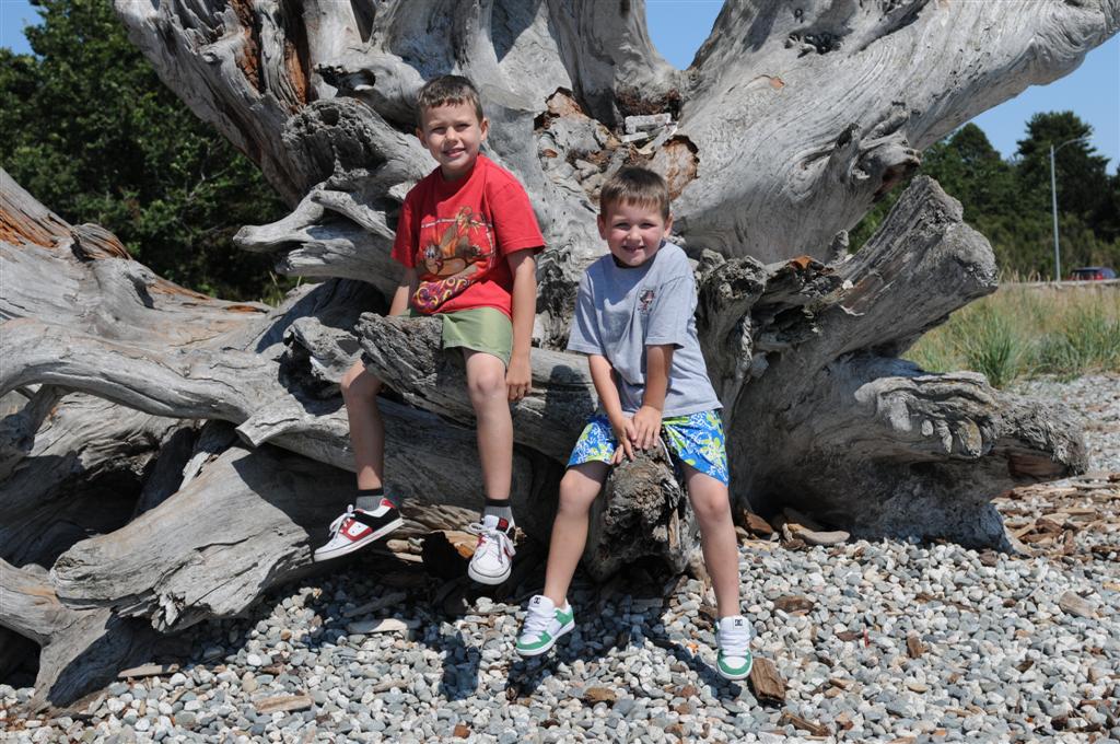 Name:  2010 08 18 kids 037 (Large).jpg
Views: 401
Size:  175.2 KB