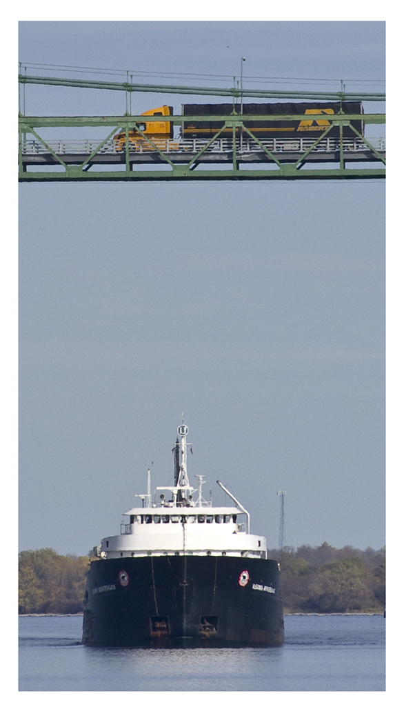 Name:  Algoma Montrealais,bridge,17 Oct 2012 .jpg
Views: 510
Size:  323.4 KB