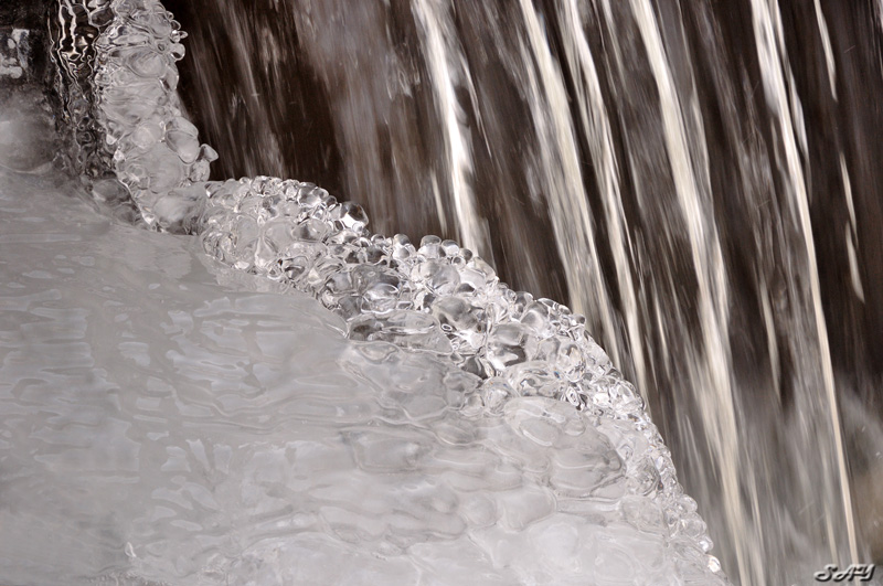 Name:  Ice 5.jpg
Views: 536
Size:  186.6 KB
