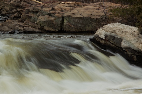 Name:  riv shawinigan - old snow 318.jpg
Views: 376
Size:  79.3 KB