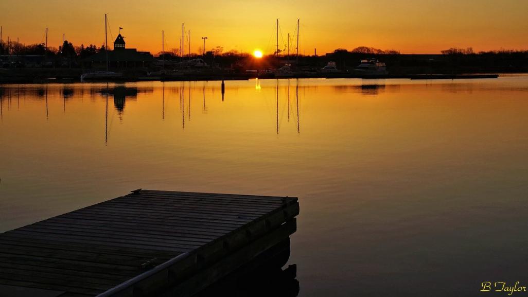Name:  HarbourSunrise.jpg
Views: 448
Size:  45.6 KB