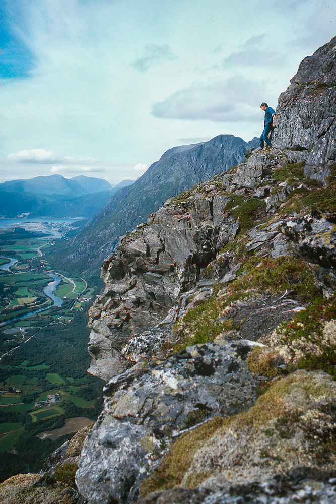 Name:  norway2.jpg
Views: 322
Size:  294.5 KB